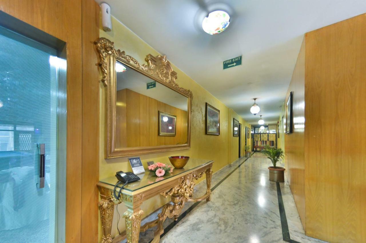 Batra Hotels And Residences Srīnagar Exterior foto