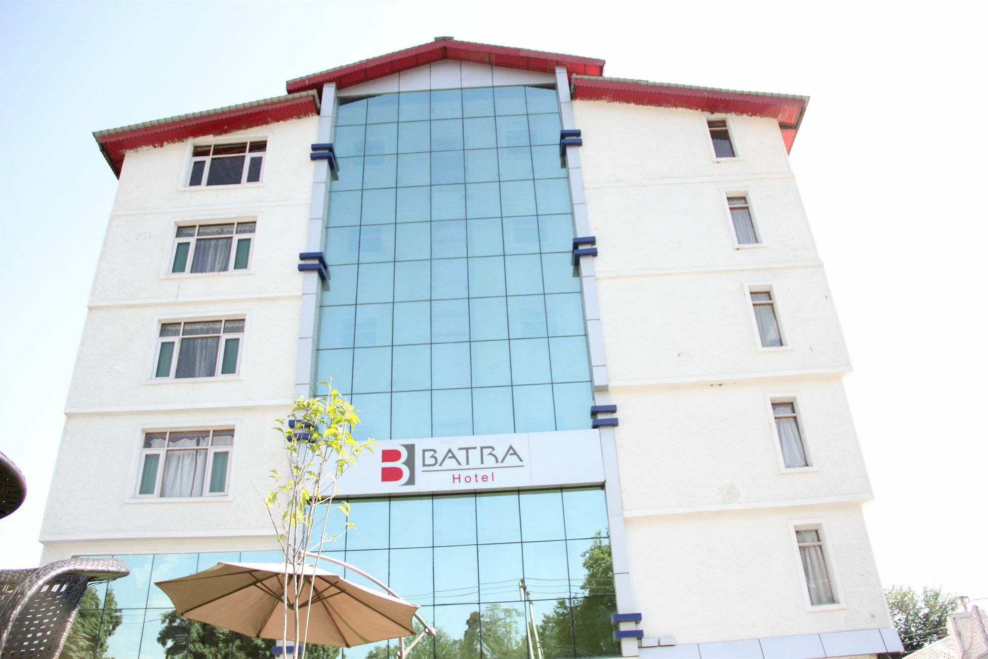 Batra Hotels And Residences Srīnagar Exterior foto